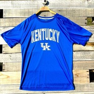 Men’s Section 101 Majestic University of Kentucky short sleeve tee shirt Size L